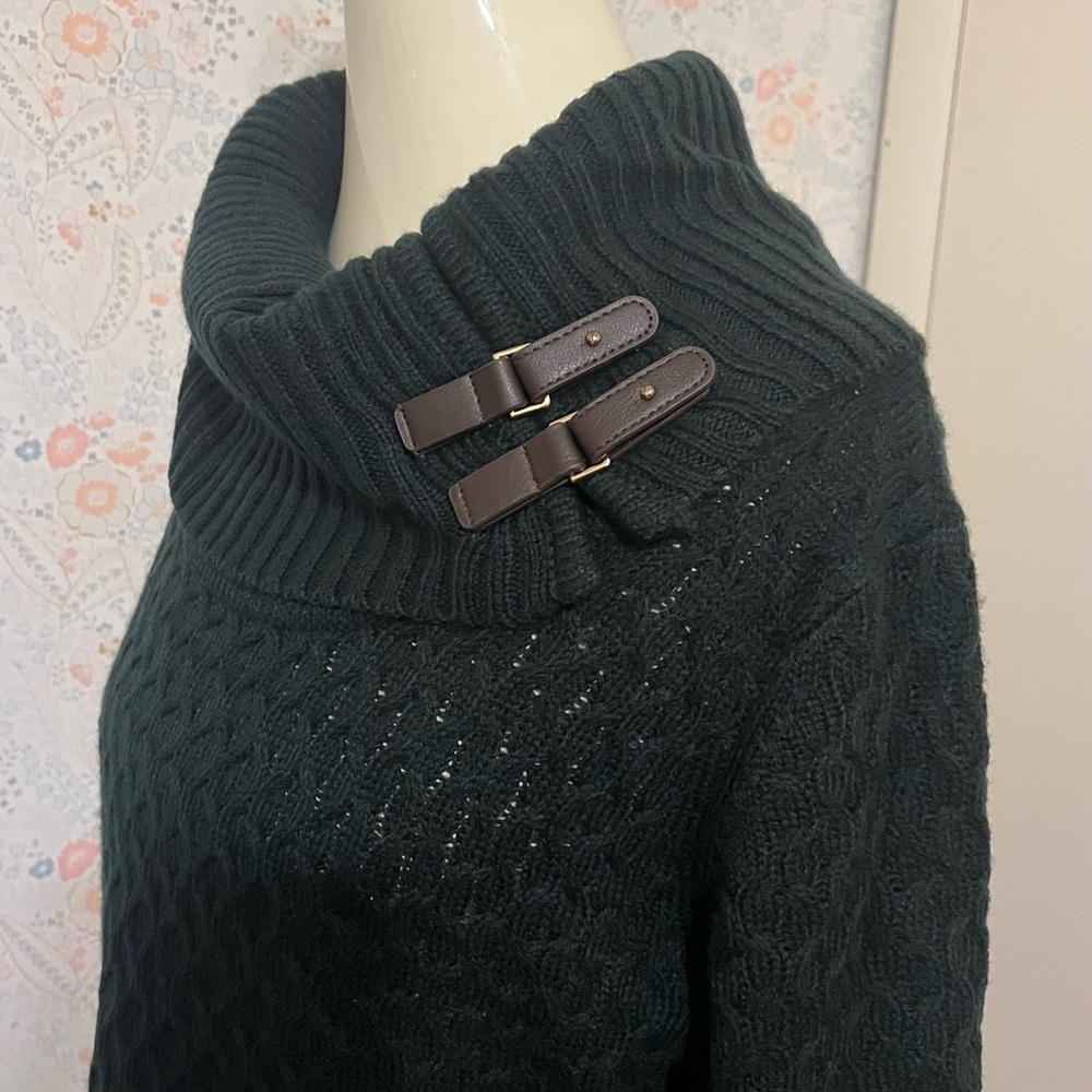 Elegant Dark Green Turtleneck Sweater Dress
